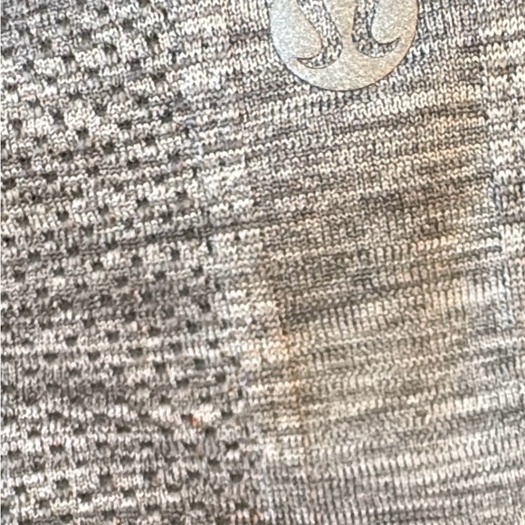 Lululemon swiftly tech long sleeve grey size 4 - Picture 4 of 5